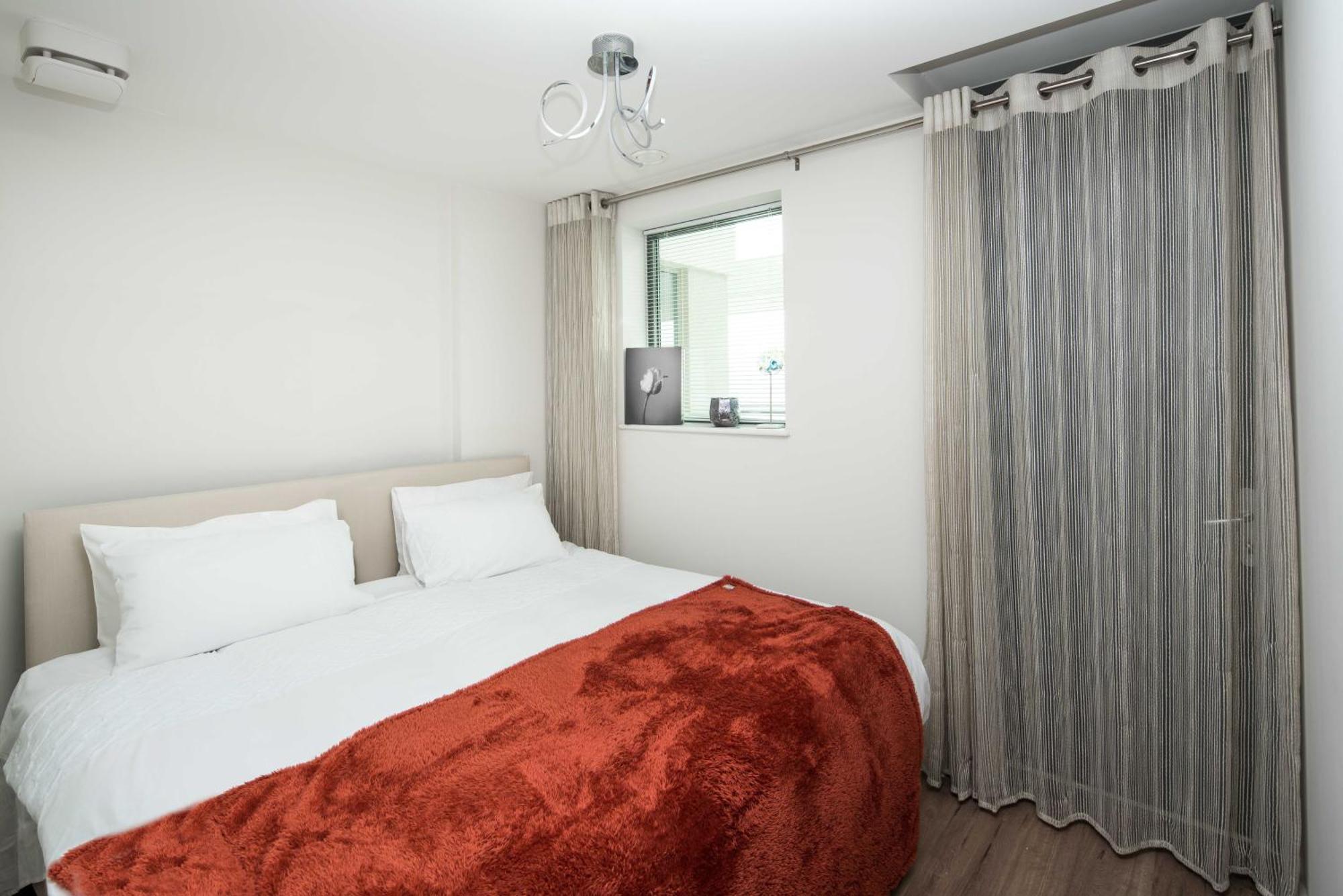 Canning Town -2 Bed Luxury Apartment Londra Esterno foto
