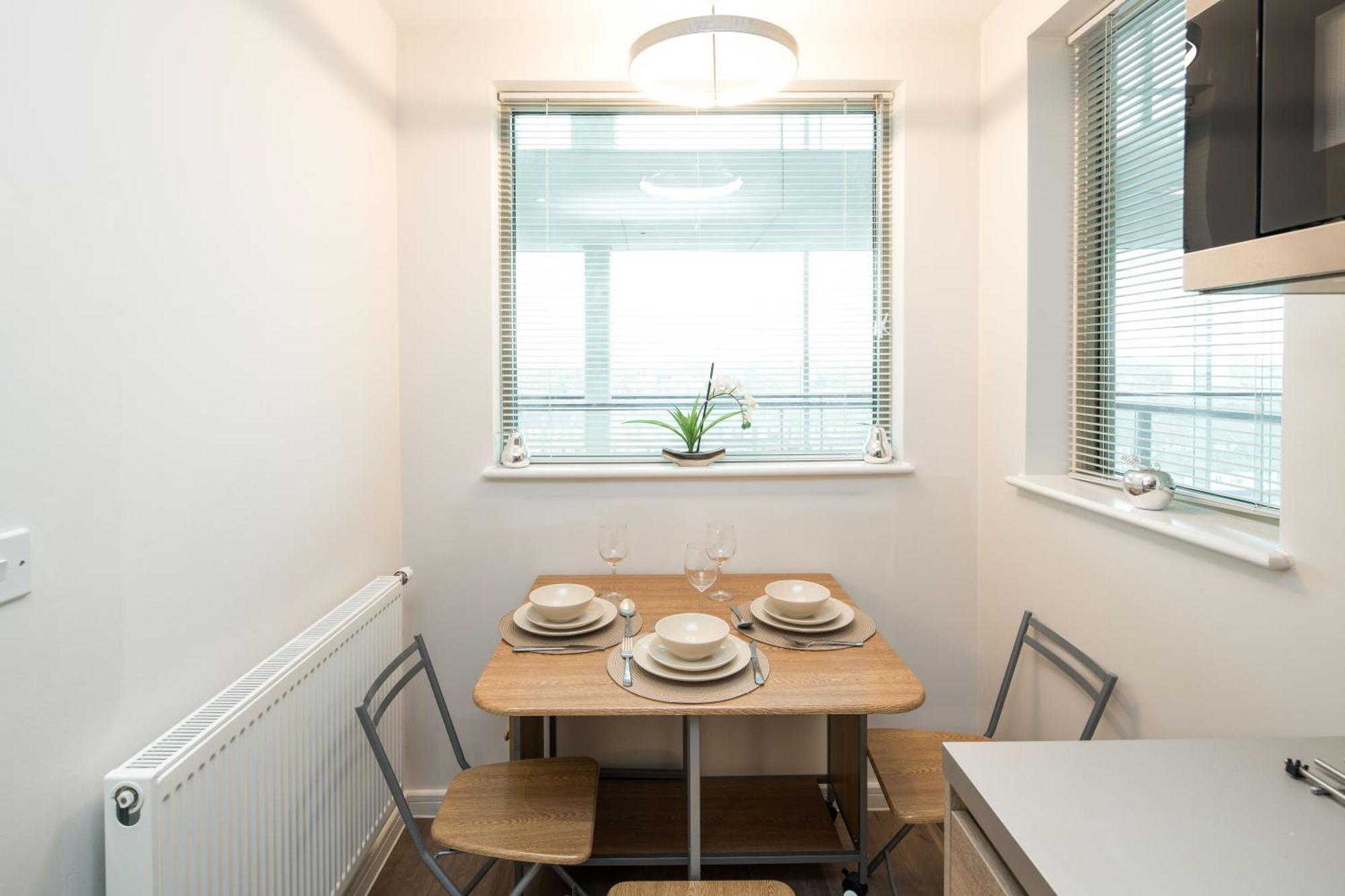 Canning Town -2 Bed Luxury Apartment Londra Esterno foto