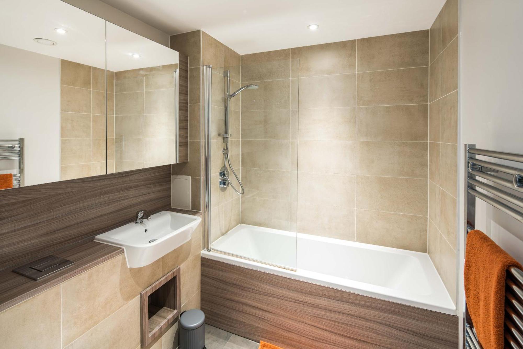 Canning Town -2 Bed Luxury Apartment Londra Esterno foto