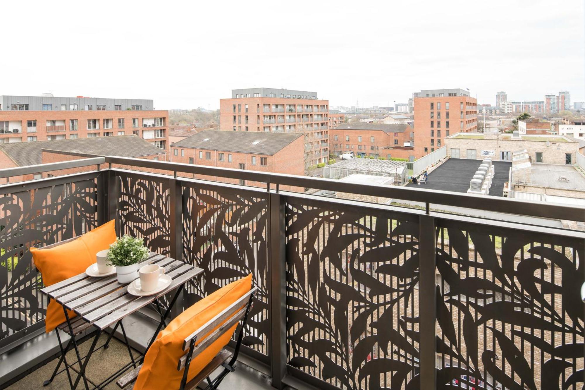 Canning Town -2 Bed Luxury Apartment Londra Esterno foto